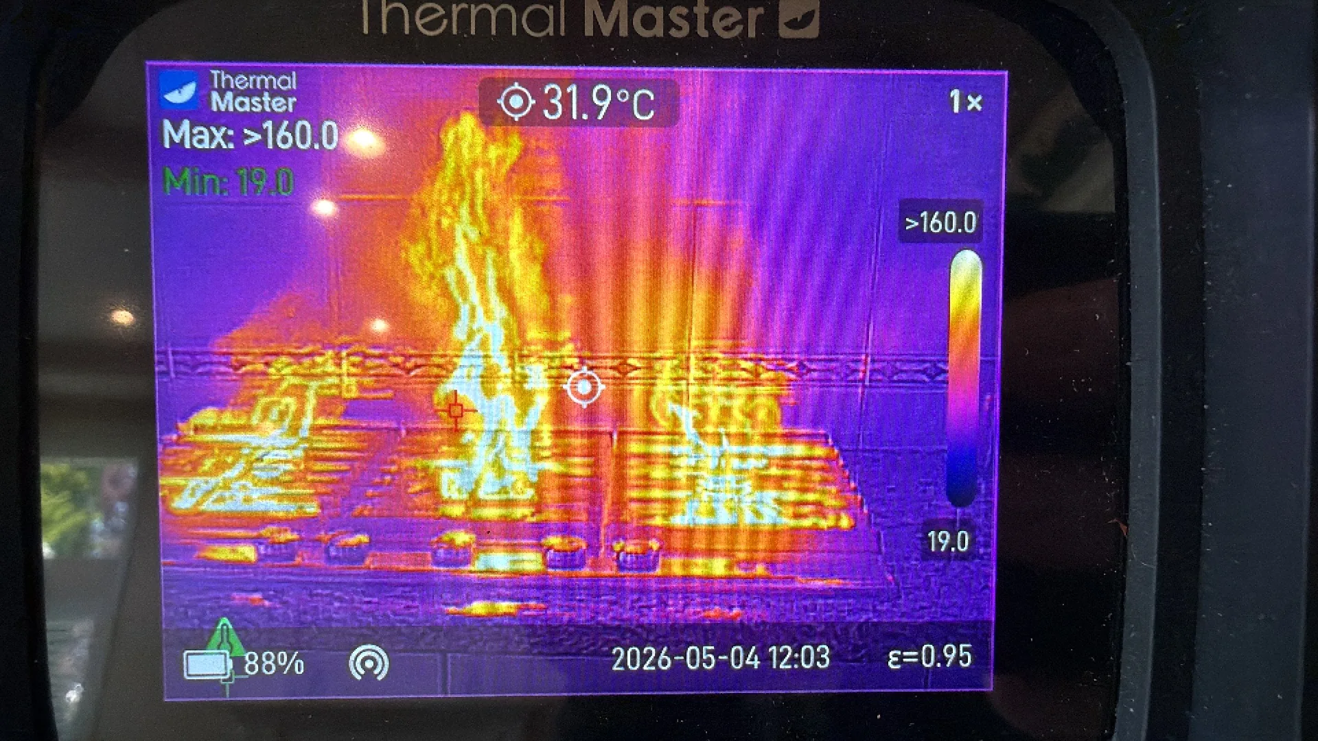Thermal imaging of gas cooktop burners